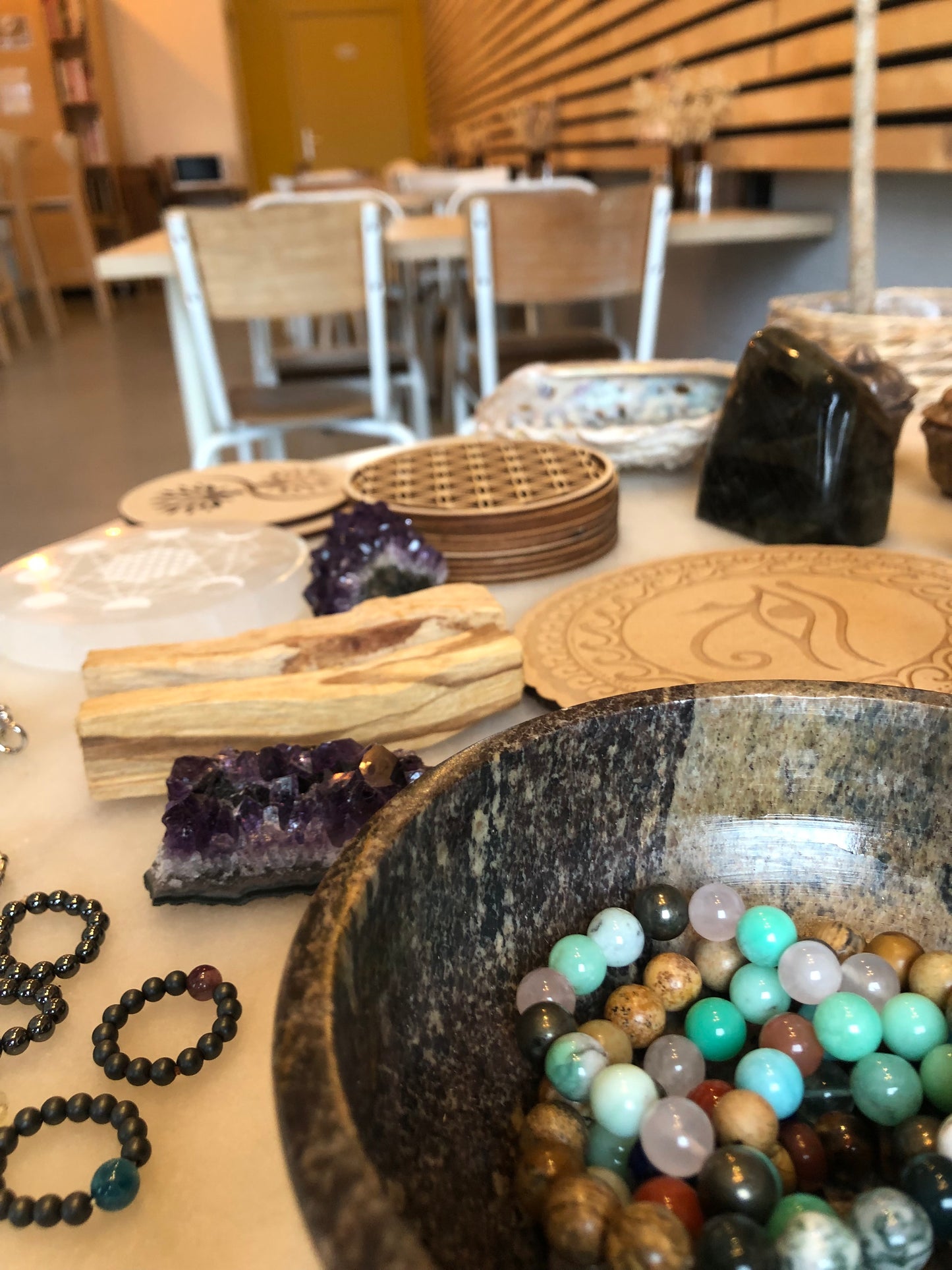 Atelier Initiation à la Lithothérapie – Créez votre Bracelet Personnalisé