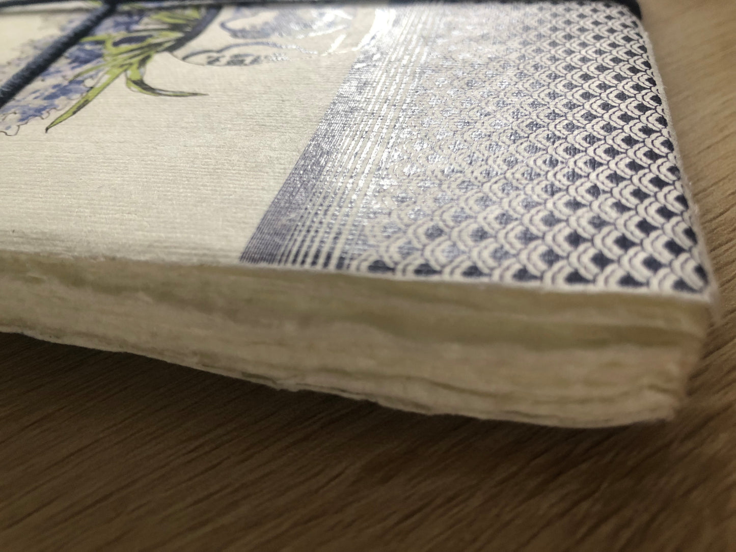 Carnet en parchemin – Vases japonais