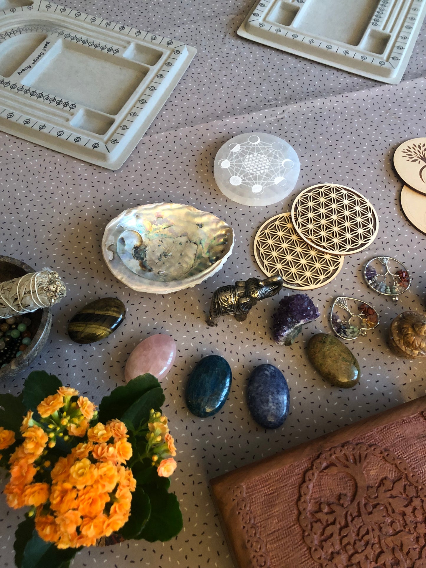 Atelier Initiation à la Lithothérapie – Créez votre Bracelet Personnalisé